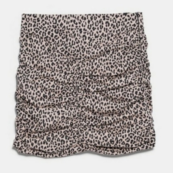 Zara Leopard Print Fitted Mini Skirt Women's Small S Sexy Casual Summer Party - Picture 4 of 8